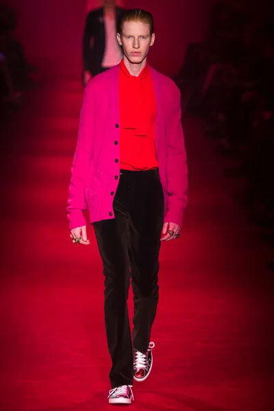 Look 22